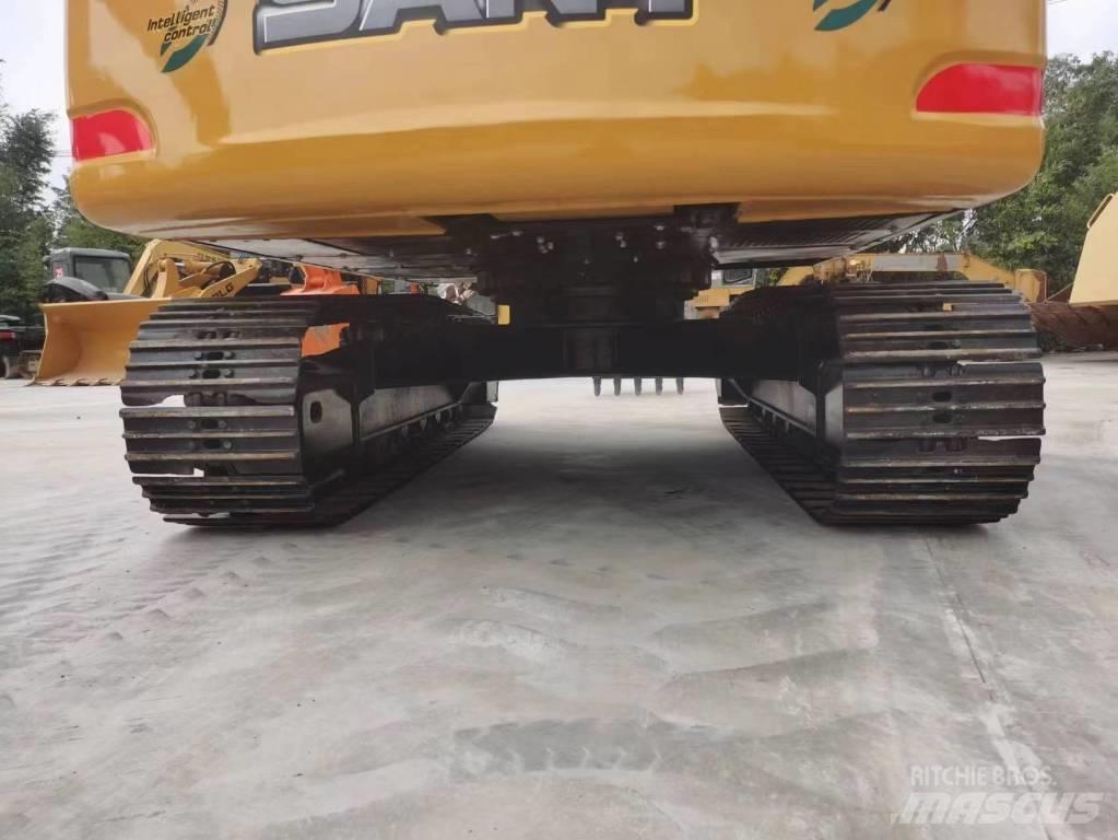 Sany SY 135 C حفارات زحافة