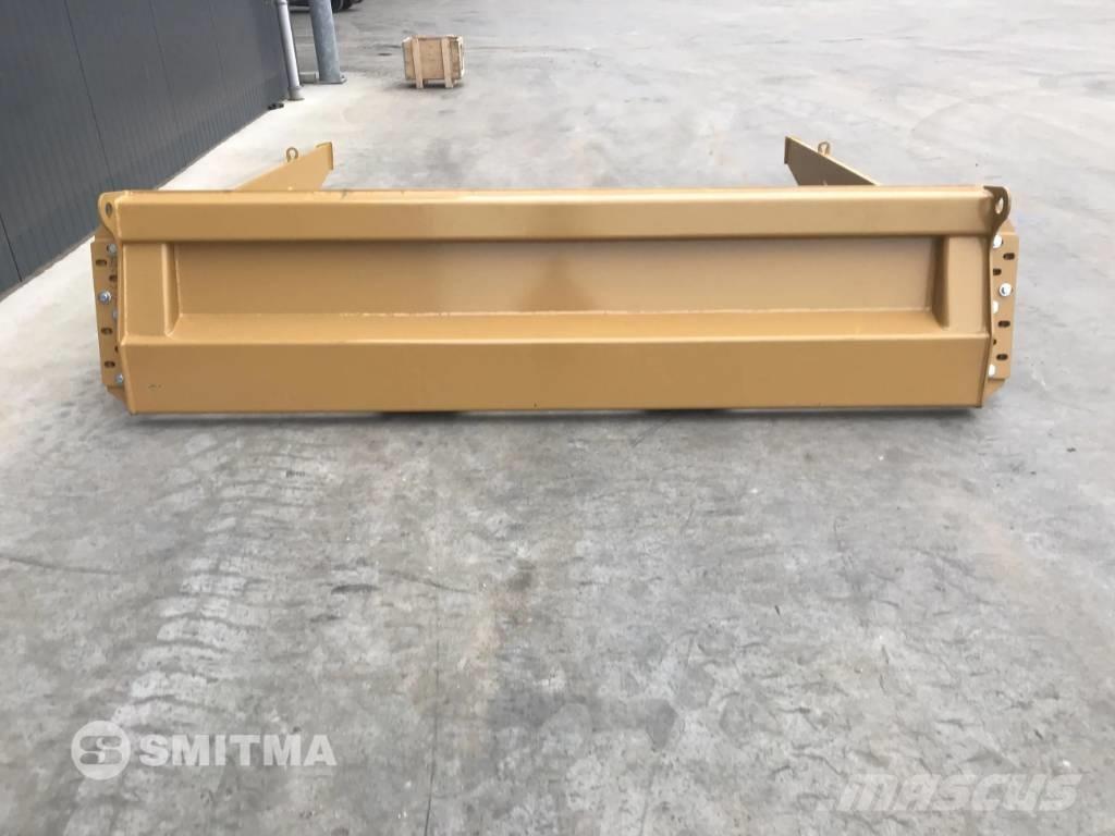 CAT 725C بوابات خلفية