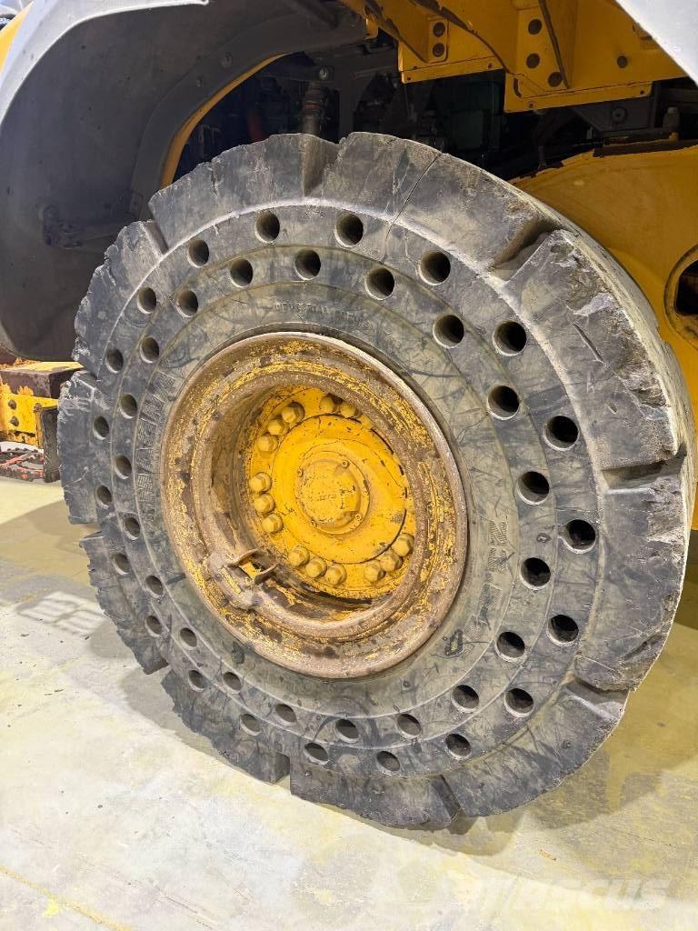 Magnapower 23.5-25 الإطارات والعجلات والحافات