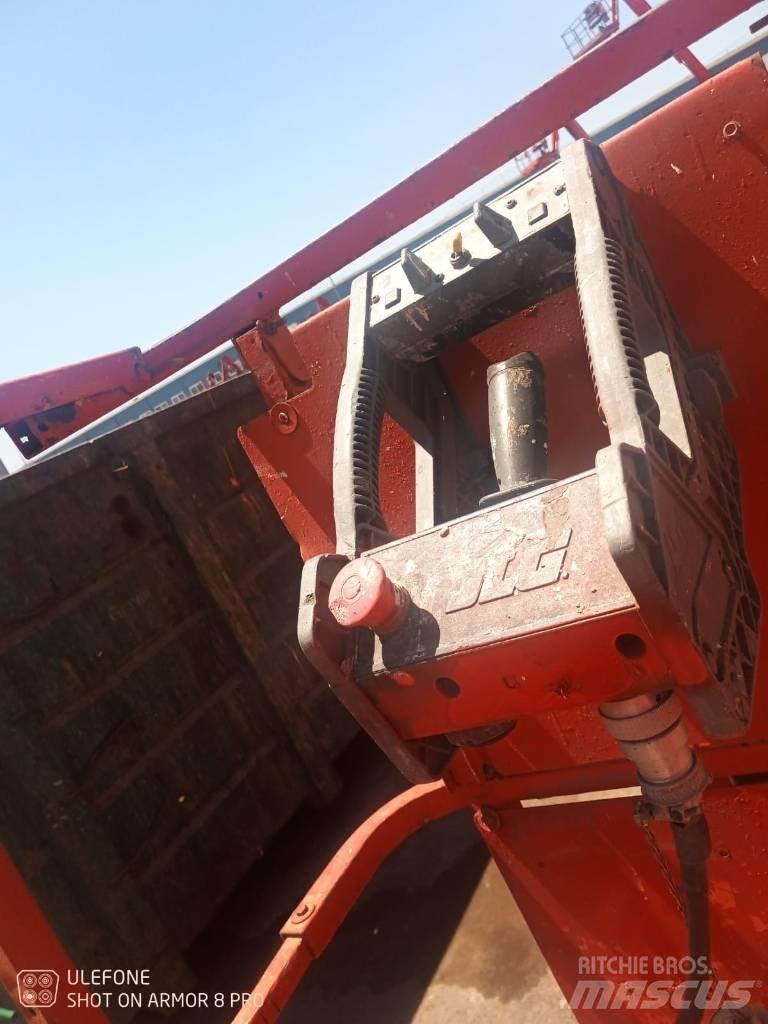 JLG 2630 ES رافعات مقصية الشكل