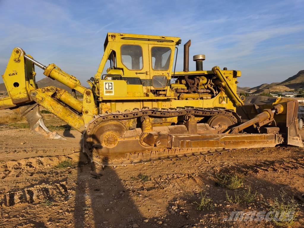 CAT D 9 G بلدوزرات مجنزرة