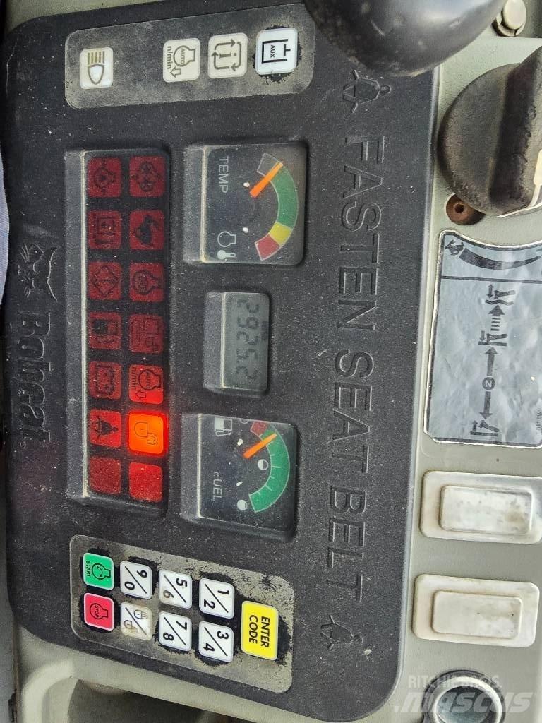 Bobcat E 32 حفارات صغيرة أقل من 7 طن (حفارات صغيرة)
