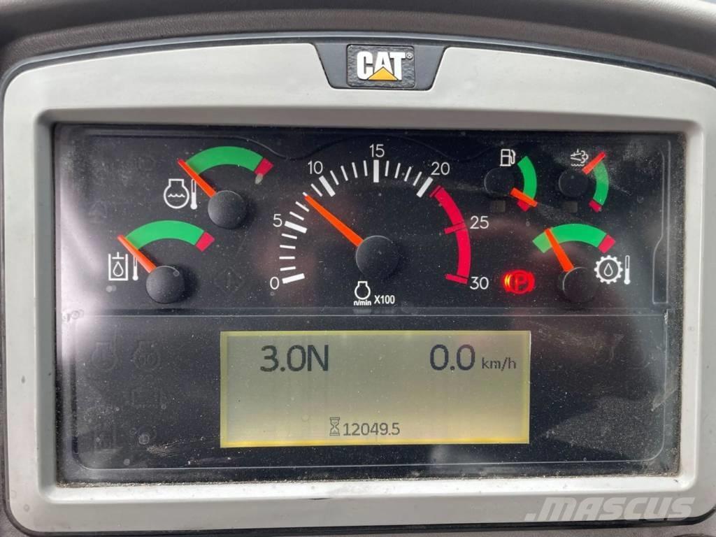 CAT 966M XE لوادر بعجل