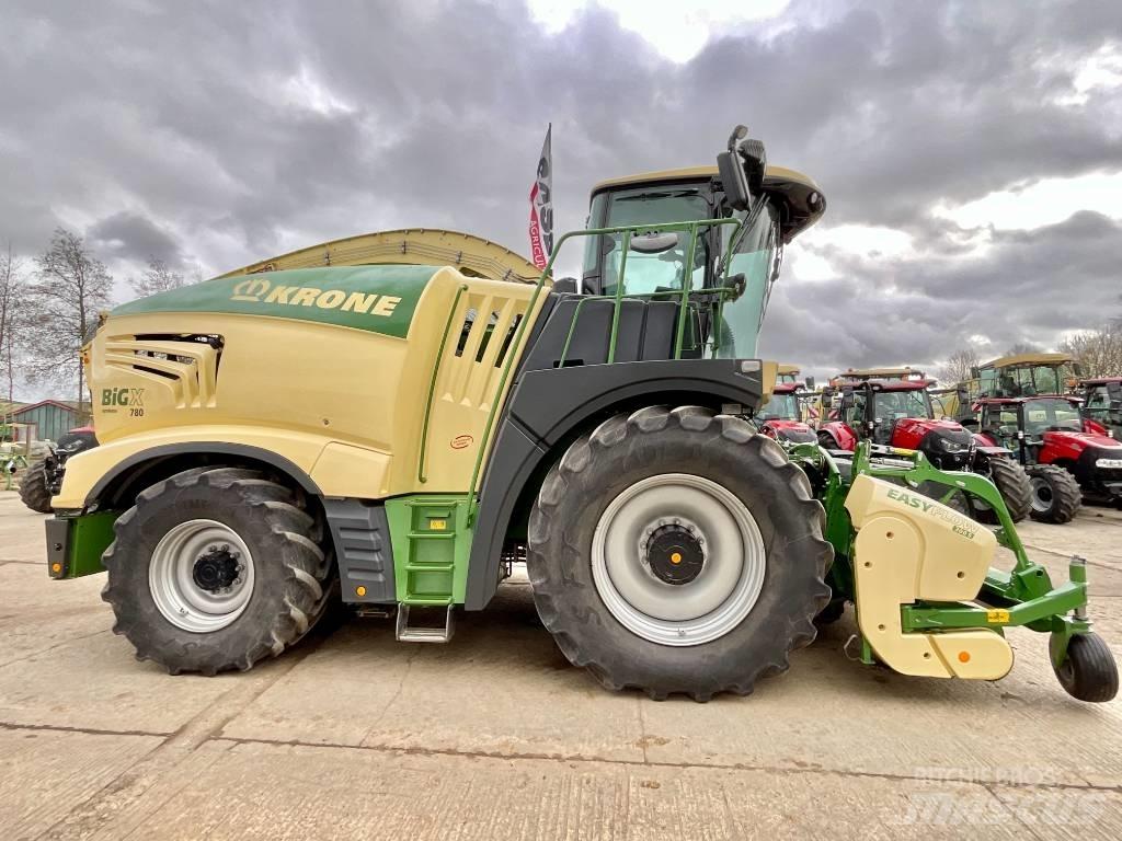 Krone Big X 780 علافات ذاتية الدفع