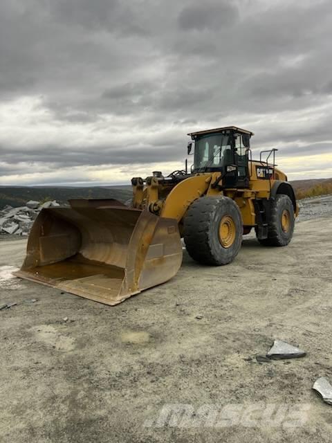 CAT 980M لوادر بعجل