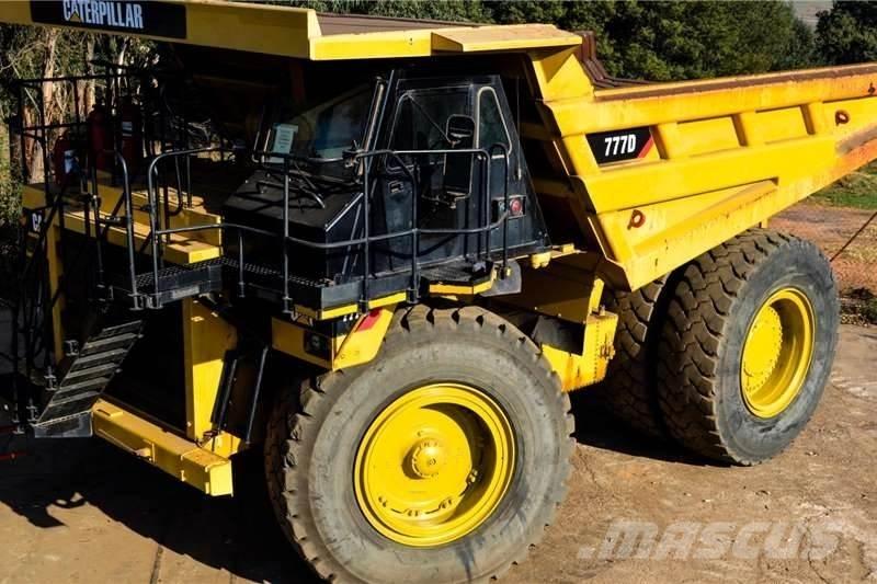 CAT 777D شاحنات أخرى