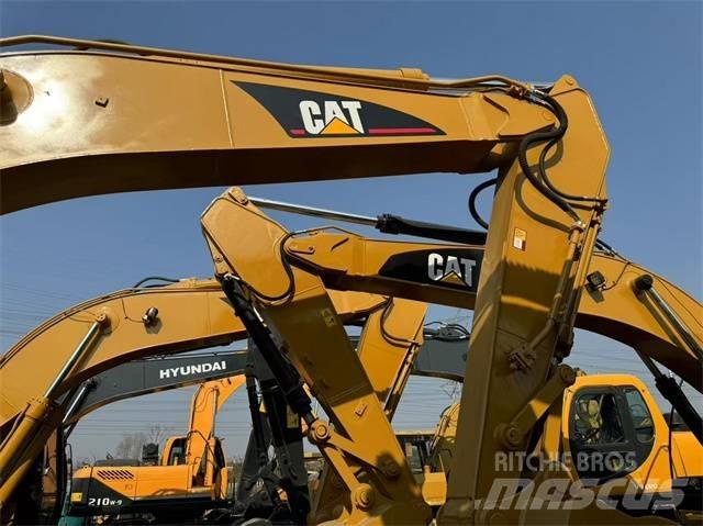 CAT 320 C L حفارات زحافة