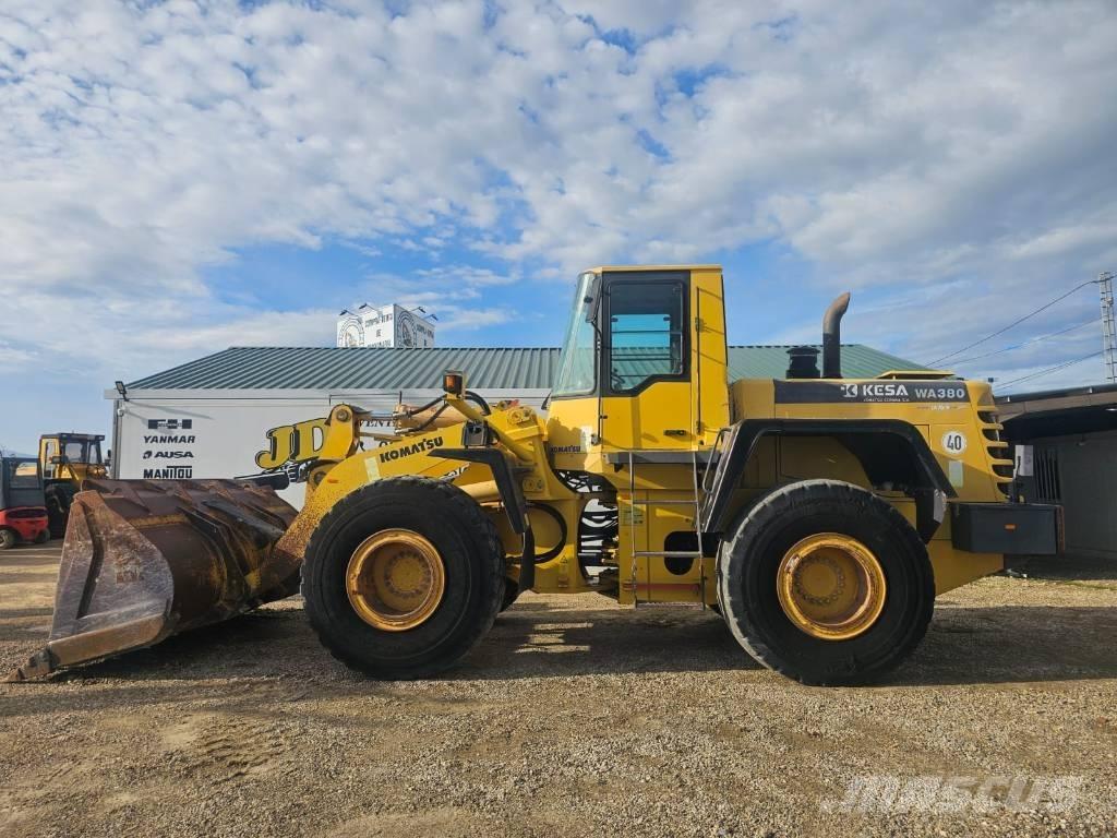 Komatsu WA 380-3H لوادر بعجل