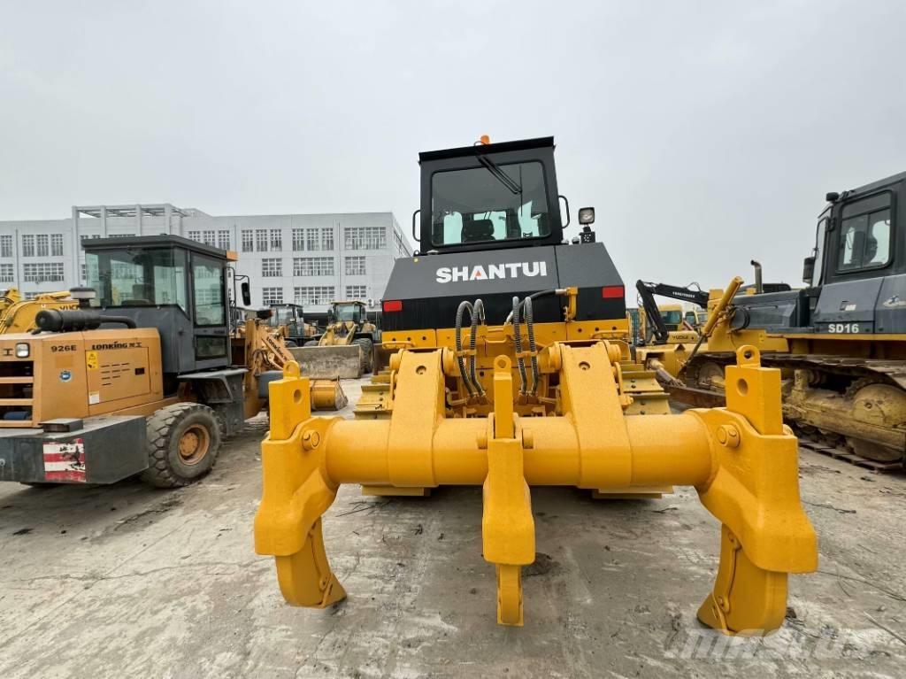Shantui SD 22 بلدوزرات مجنزرة