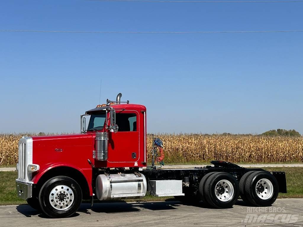 Peterbilt 389 وحدات الجر