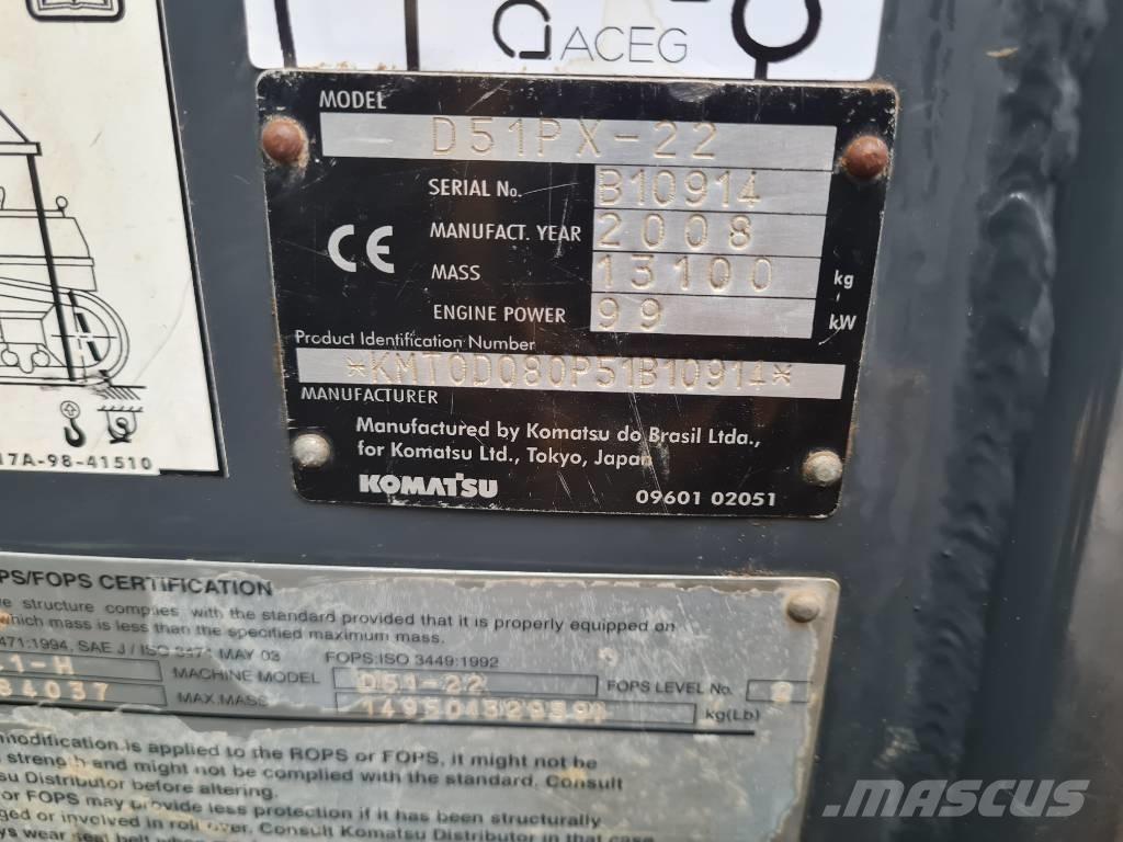 Komatsu D51PX-22 بلدوزرات مجنزرة