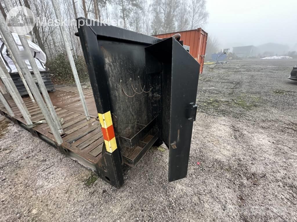 Sisu Maskinflak منقولات