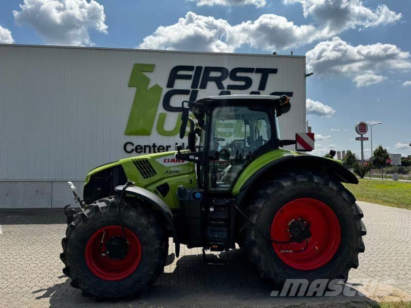 CLAAS AXION 830 الجرارات