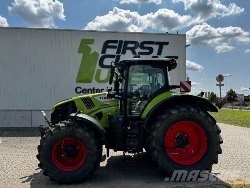 CLAAS AXION 830 الجرارات