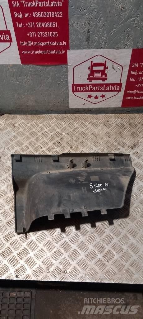 Scania 94 D.   1390074 كابينة والداخلية