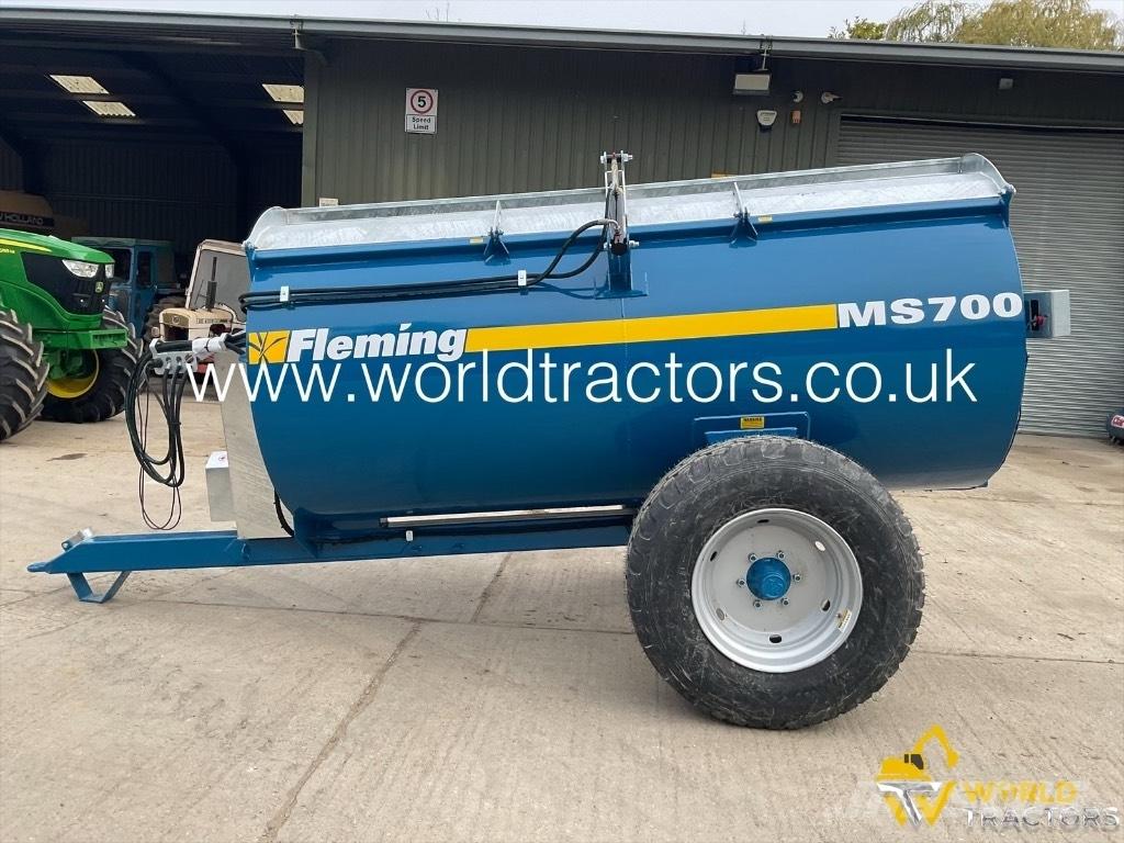 Fleming MS 700 معدات توزيع السماد العضوي
