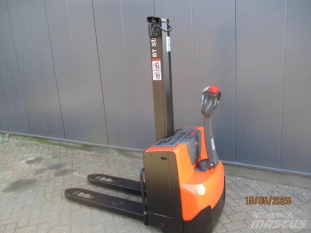 BT SWE 080L معدات التكديس الجوالة