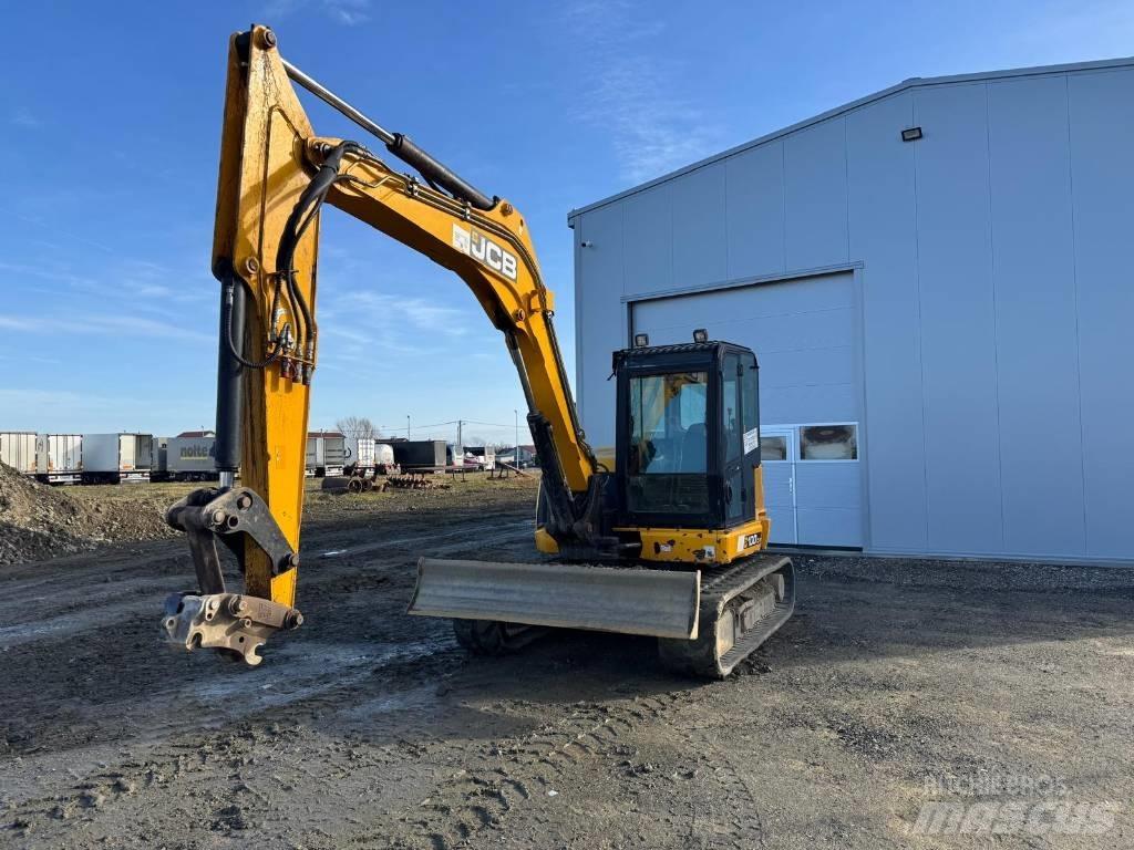 JCB 100 C-1 حفارات وسط 7 طن - 12 طن