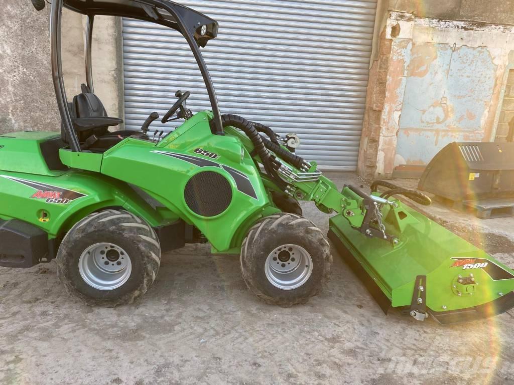 Avant 650 i لوادر بعجل