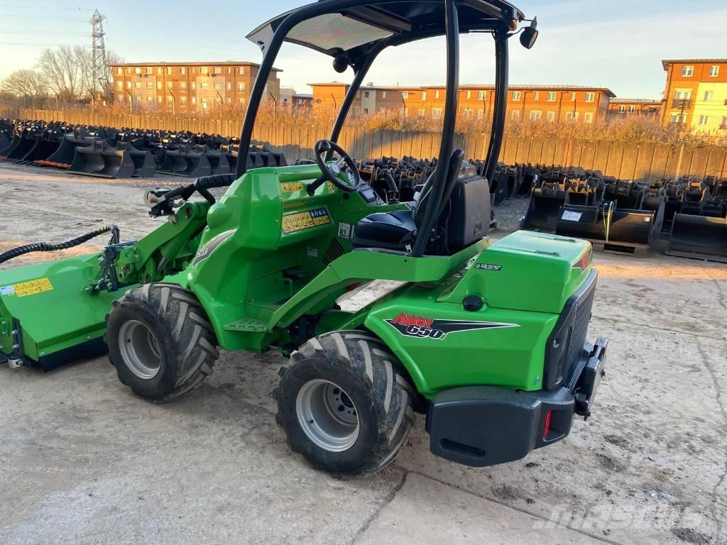Avant 650 i لوادر بعجل