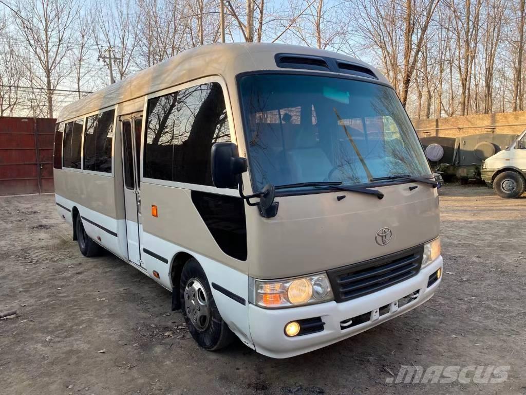 Toyota Coaster Bus حافلة صغيرة