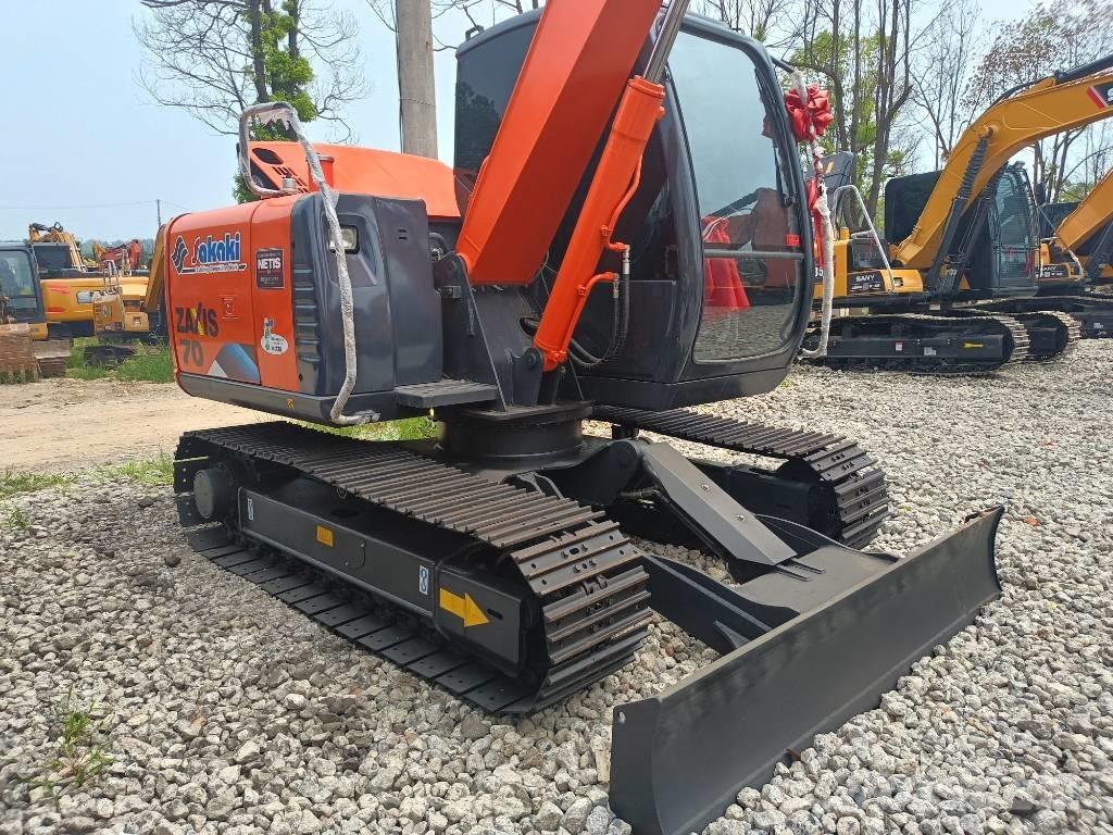 Hitachi ZX 70 حفارات وسط 7 طن - 12 طن