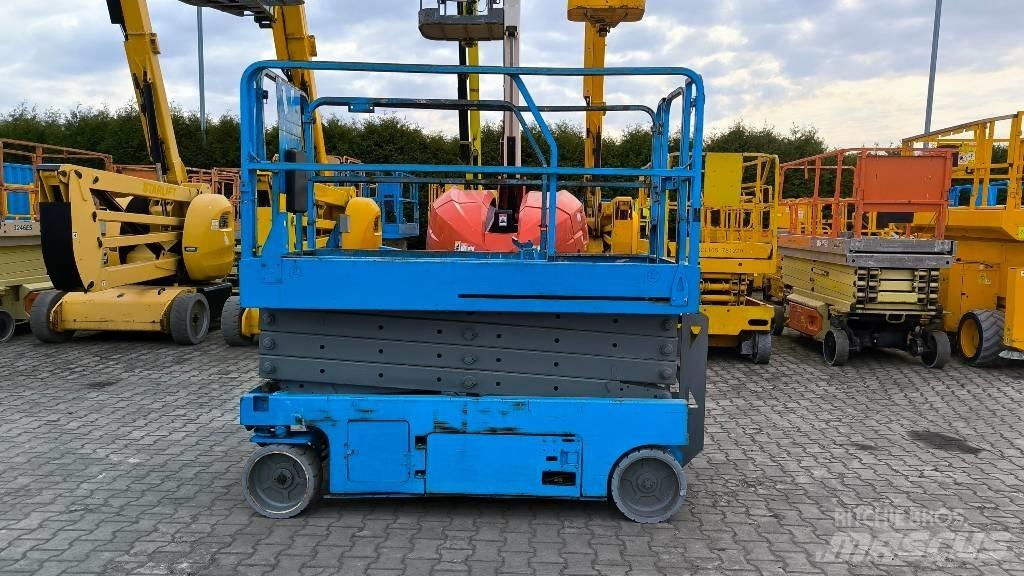 Genie GS 2646 رافعات مقصية الشكل