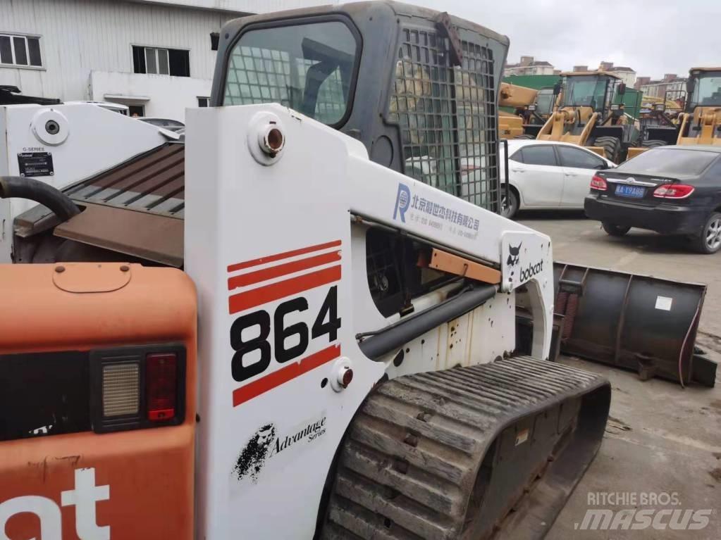 Bobcat S864 لوادر انزلاقية التوجيه