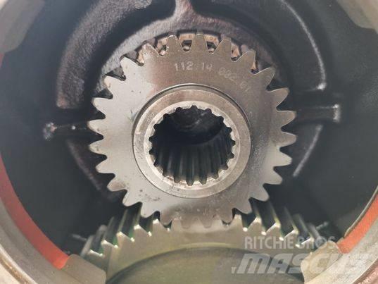 Komatsu WA 90 axle محور العجلة