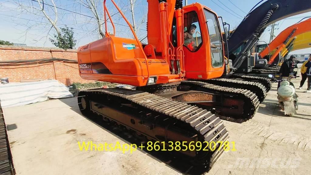Doosan DH 225 LC-7 حفارات زحافة