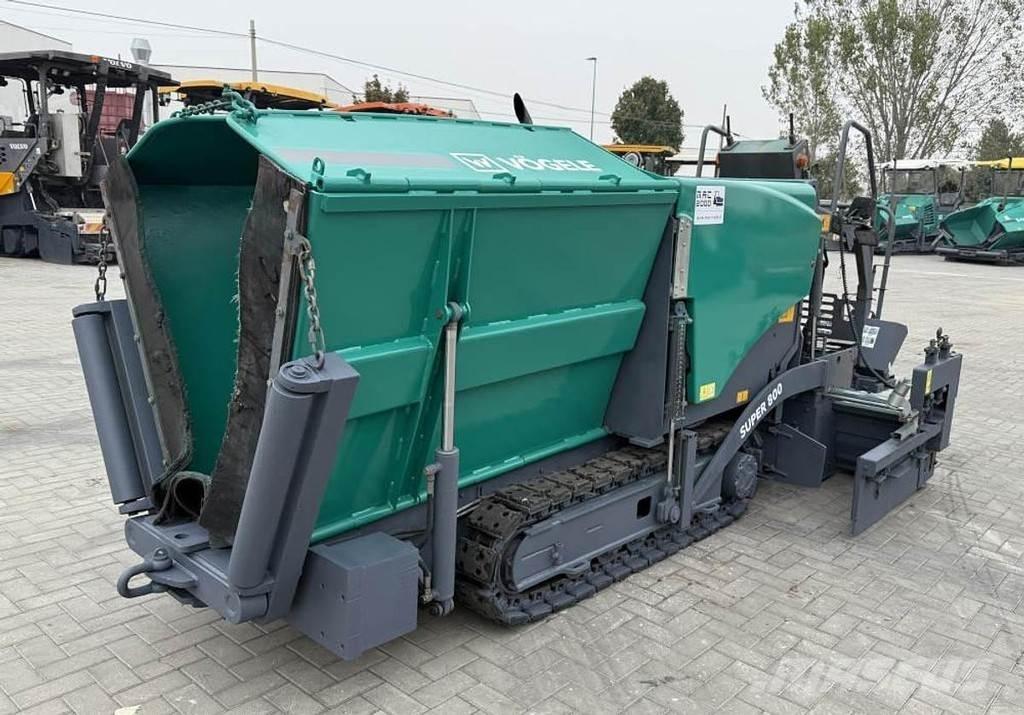 Vögele Super 800 معدات السفلتة