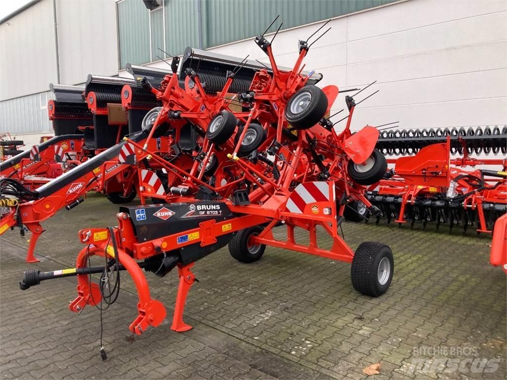 Kuhn GF 8703 T مكابس وميبسات التبن