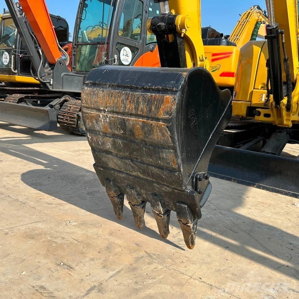 CAT 303.5 E حفارات صغيرة أقل من 7 طن (حفارات صغيرة)