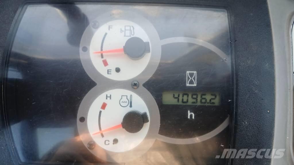 Komatsu PC 55 MR حفارات صغيرة أقل من 7 طن (حفارات صغيرة)