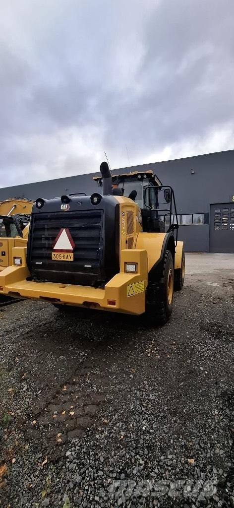 CAT 962 M لوادر بعجل