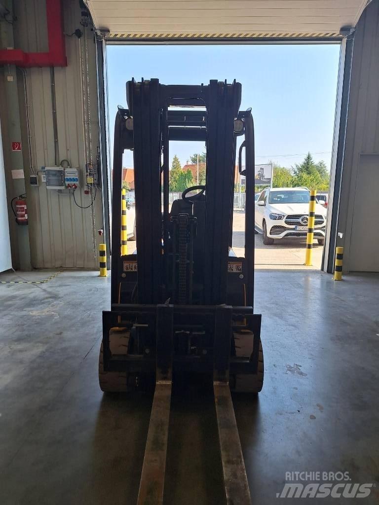 Yale ERP 20 VT شاحنات ذات رافعات شوكية تعمل بالكهرباء