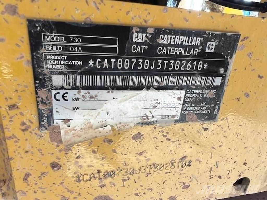 CAT 730 ساحبات مفصلية