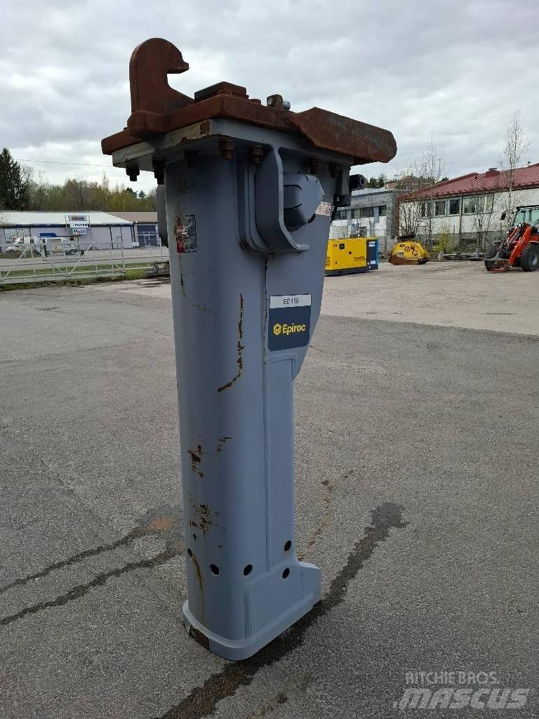 Epiroc EC 155CL مطارق / كسارات