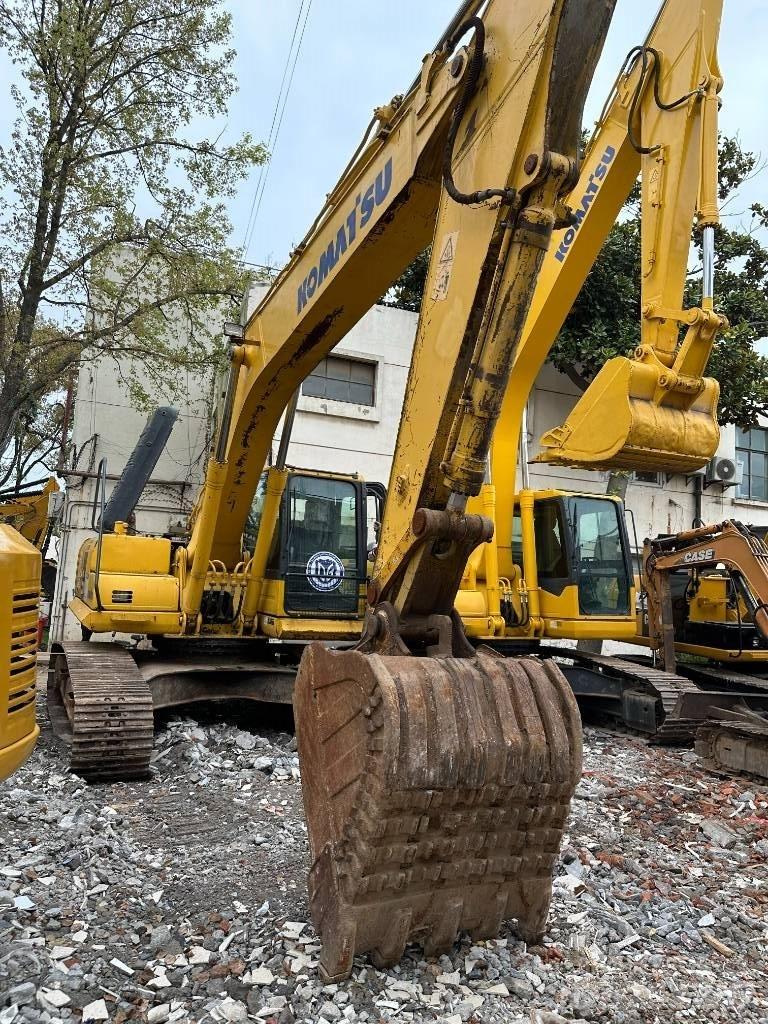 Komatsu PC220-8MO حفارات زحافة