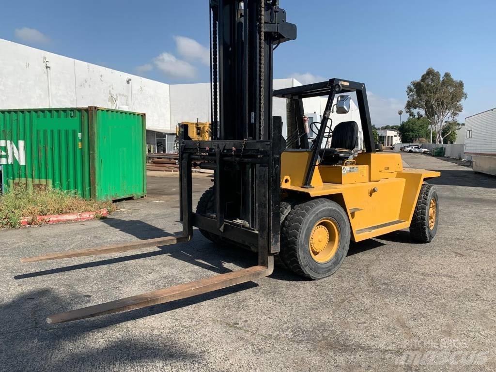 CAT V 330 B شاحنات ذات رافعات شوكية - أخرى