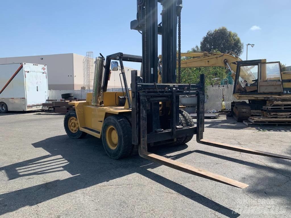 CAT V 330 B شاحنات ذات رافعات شوكية - أخرى
