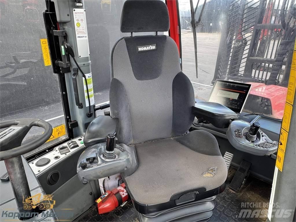 Komatsu 895 شاحنات
