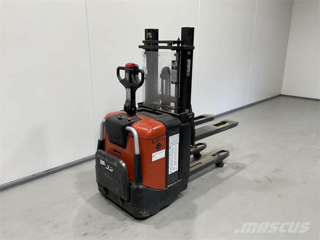 BT SPE125 رافعة منخفضة المستوى ذات منصة