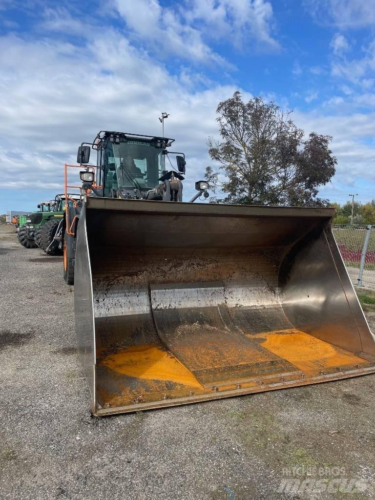Doosan DL 380-7 لوادر بعجل