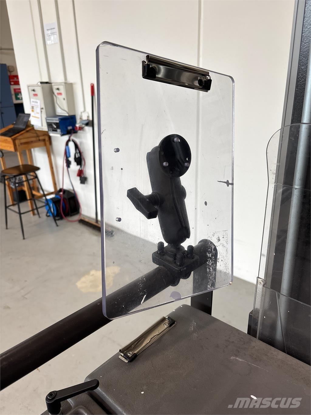 Atlet A160 شاحنات مناولة ذاتية الدفع