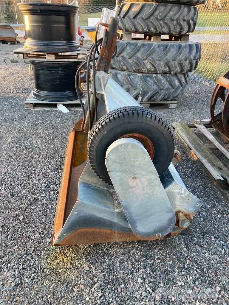 Fjärås 850/1800 معدات نشر الرمال والملح