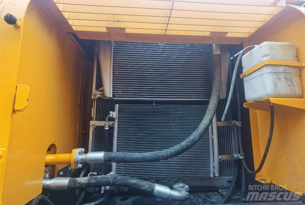 Hyundai R305LC-9S حفارات زحافة
