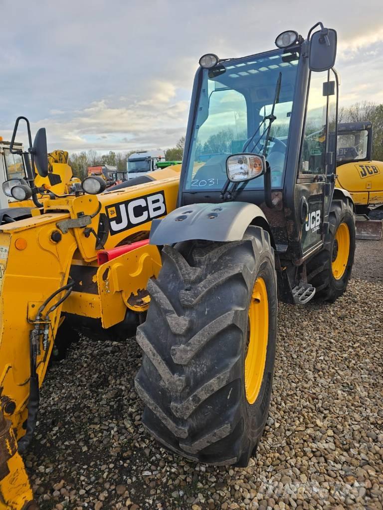 JCB 526-56 Agri مناولات متداخلة