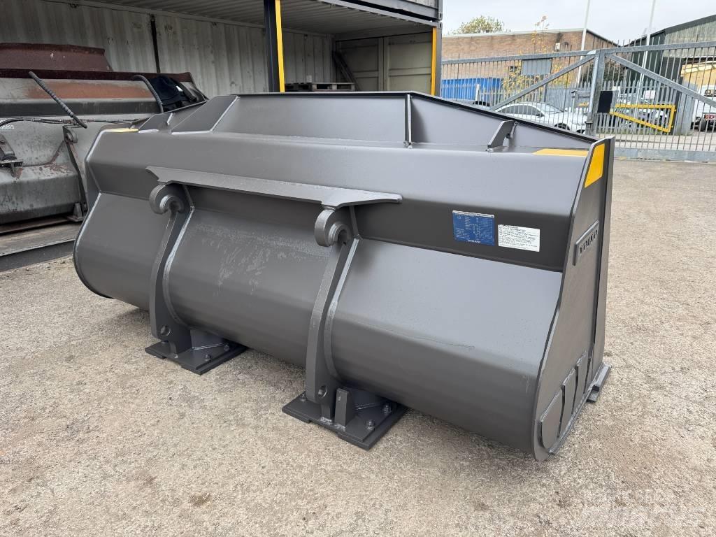 Volvo 2.6m GP Bucket دلاء