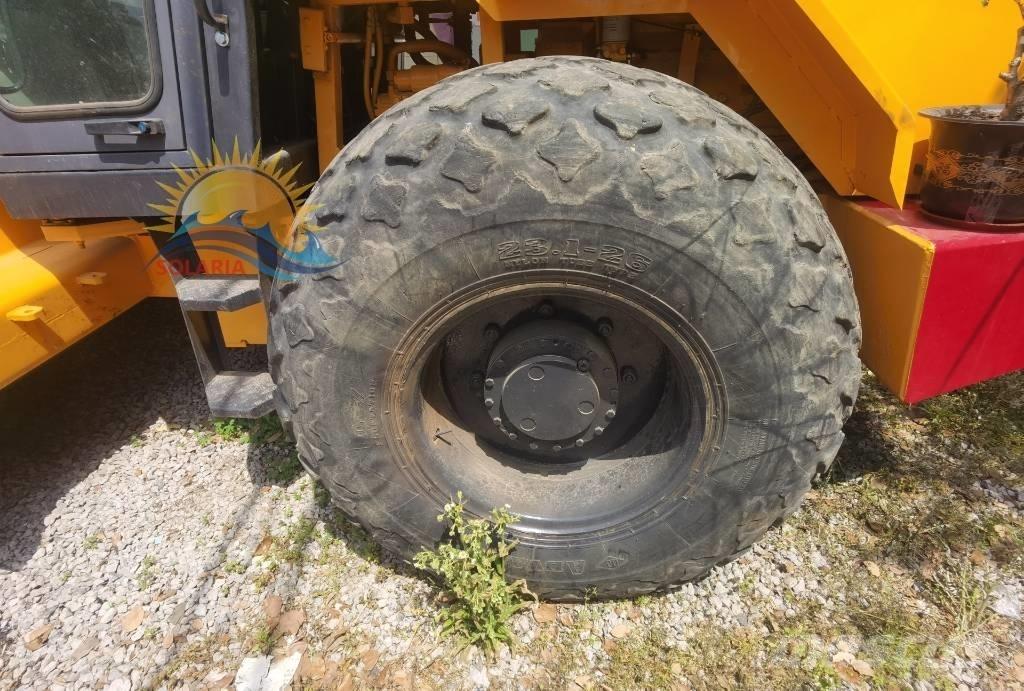 Dynapac CA 251 D مداحل أحادية الأسطوانة